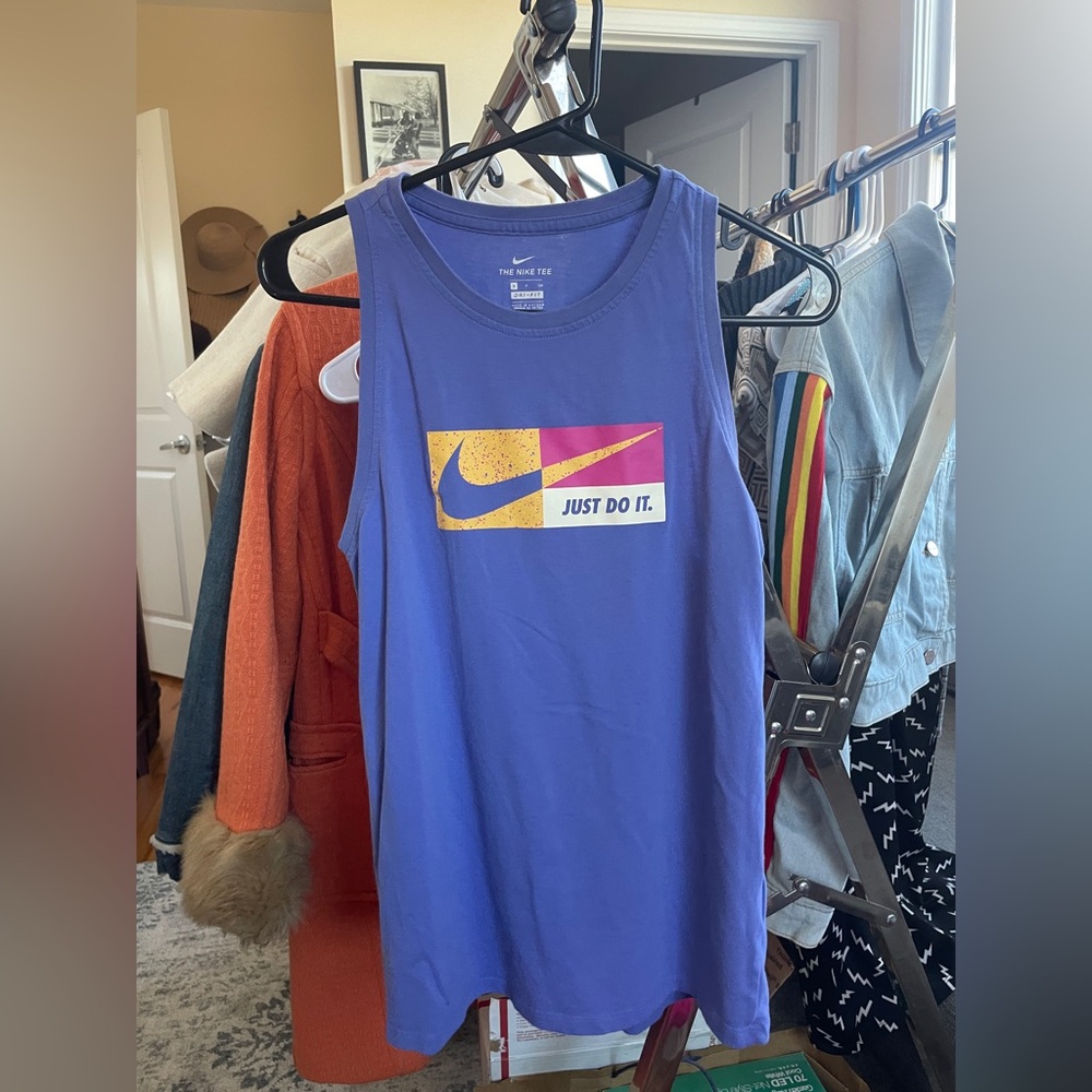 Nike tank